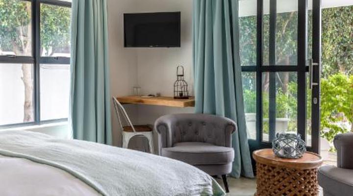 Whale Rock Luxury Lodge