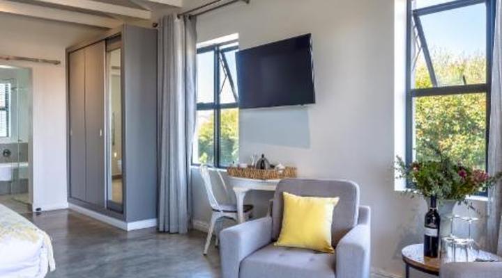 Whale Rock Luxury Lodge