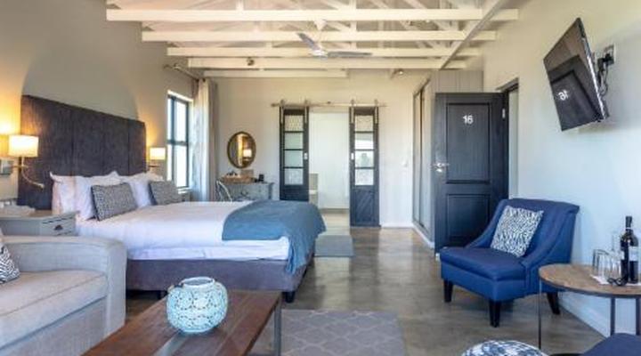 Whale Rock Luxury Lodge