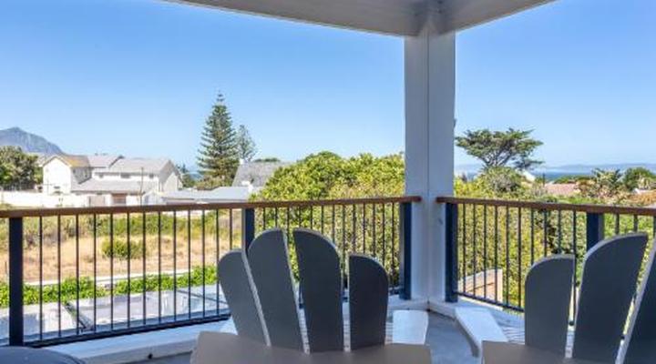 Whale Rock Luxury Lodge