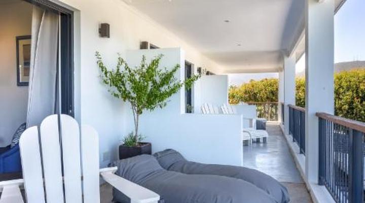 Whale Rock Luxury Lodge