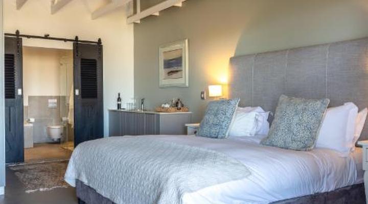 Whale Rock Luxury Lodge