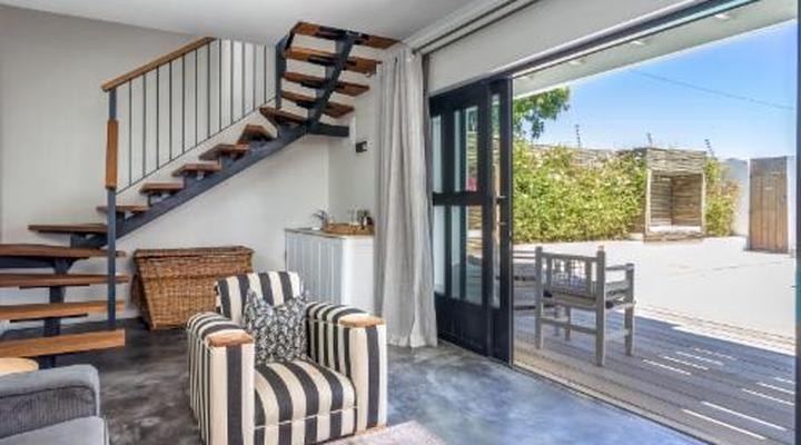 Whale Rock Luxury Lodge