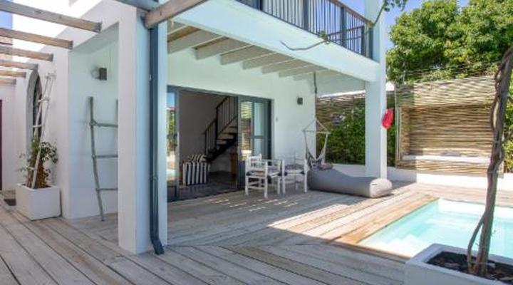 Whale Rock Luxury Lodge