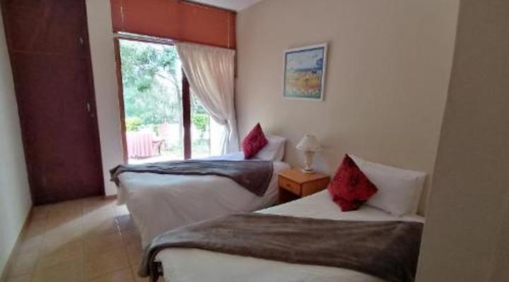 Aanhuizen Guest House