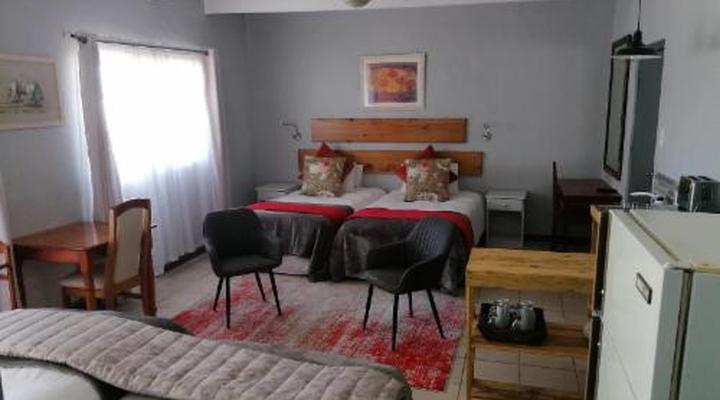 Aanhuizen Guest House