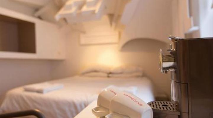 Daddy Long Legs Art Hotel