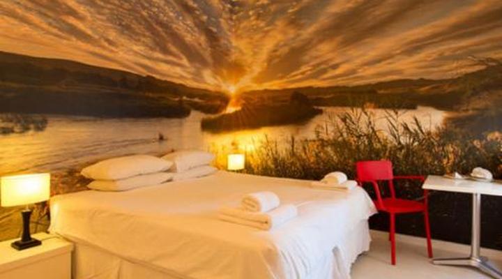 Daddy Long Legs Art Hotel