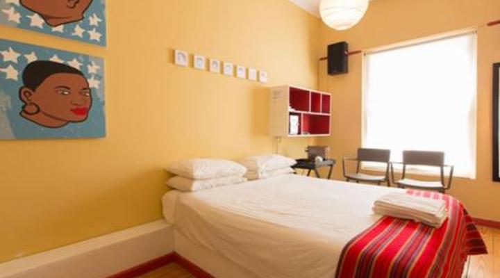 Daddy Long Legs Art Hotel