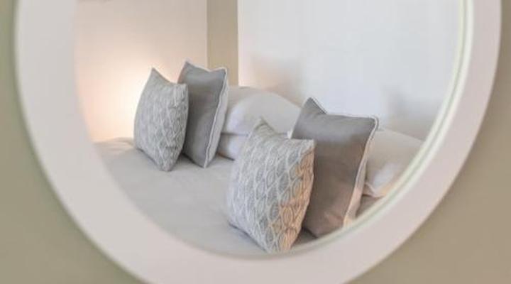 Ballinderry, The Robertson Guest House