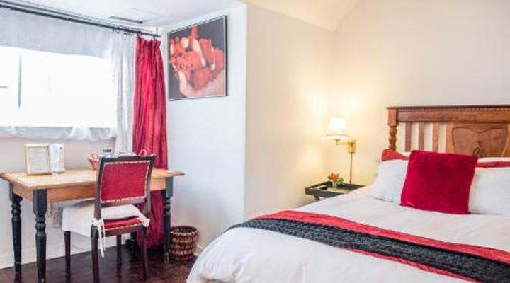 5th Avenue Gooseberry Guest House