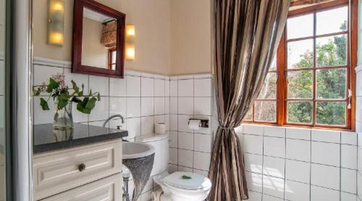 5th Avenue Gooseberry Guest House