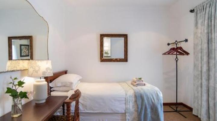 5th Avenue Gooseberry Guest House