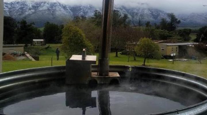 Oewerzicht Tented River Lodge & Farm Cottages