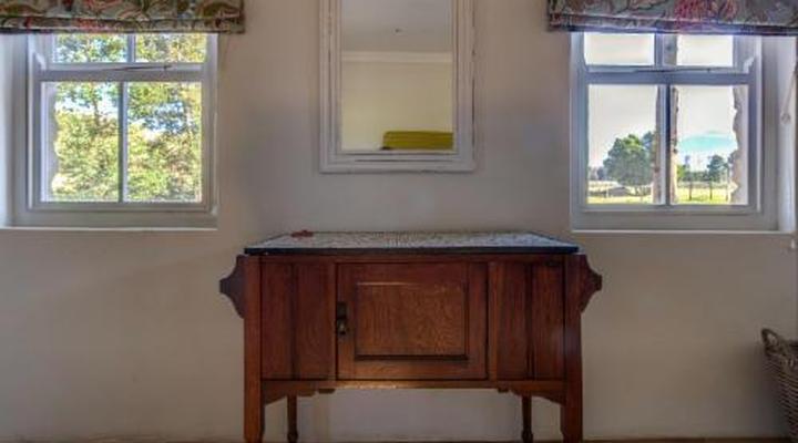 Oewerzicht Tented River Lodge & Farm Cottages