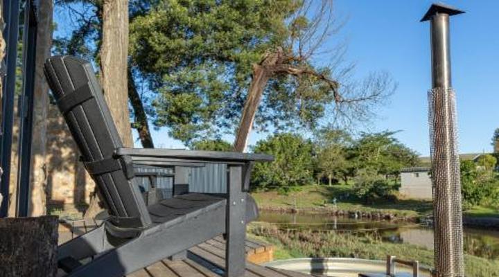 Oewerzicht Tented River Lodge & Farm Cottages