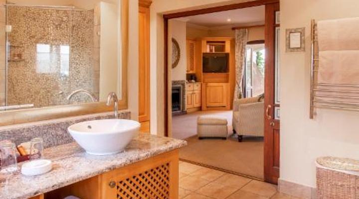 Olivers Restaurant, Lodge and Wellness Centre