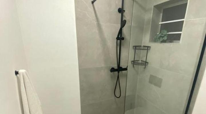 5 Third Avenue Guest House