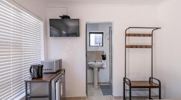 5 Third Avenue Guest House