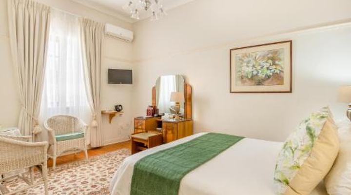 Montagu Country Hotel