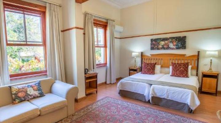Montagu Country Hotel