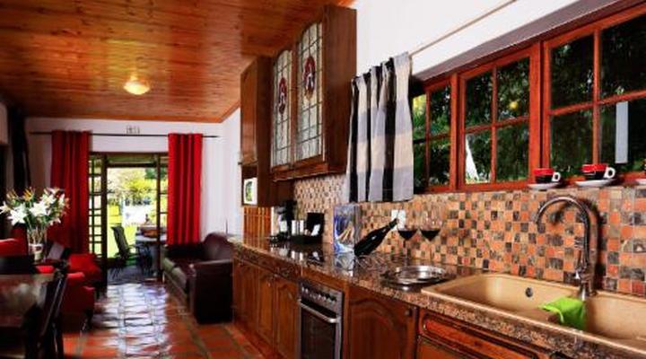 Orange-Ville Guest House