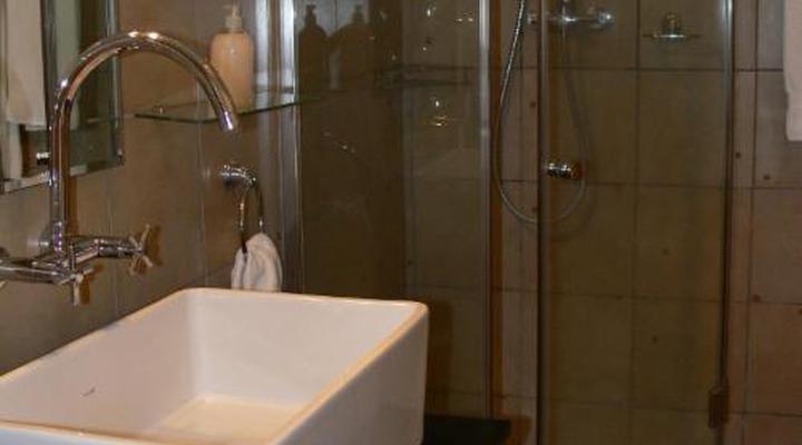 Orange-Ville Guest House