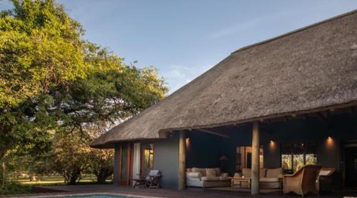 Rhino River Lodge