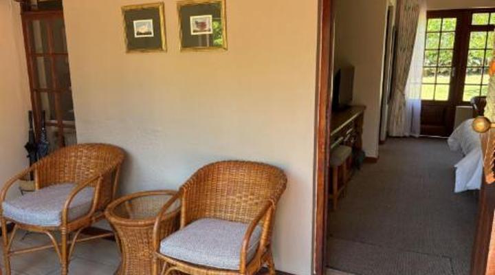 Eight Bells Mountain Inn