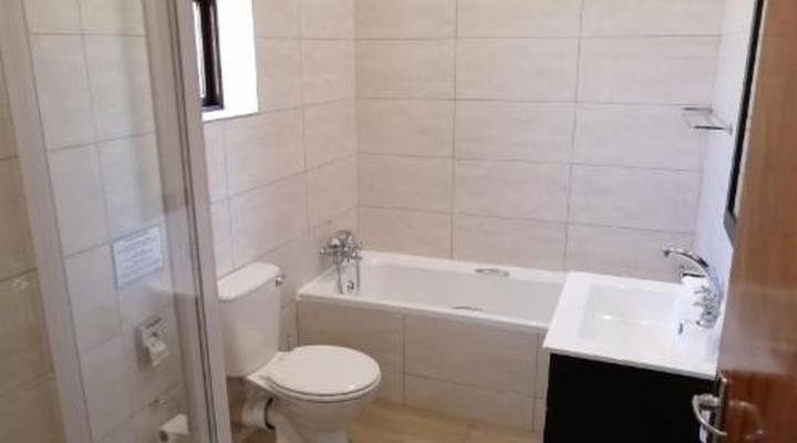 Eight Bells Mountain Inn