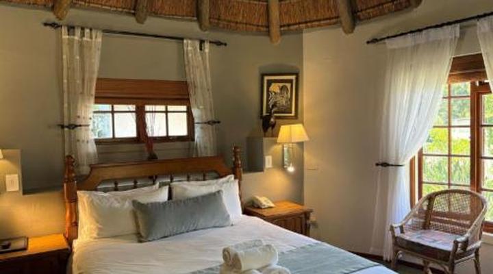 Eight Bells Mountain Inn