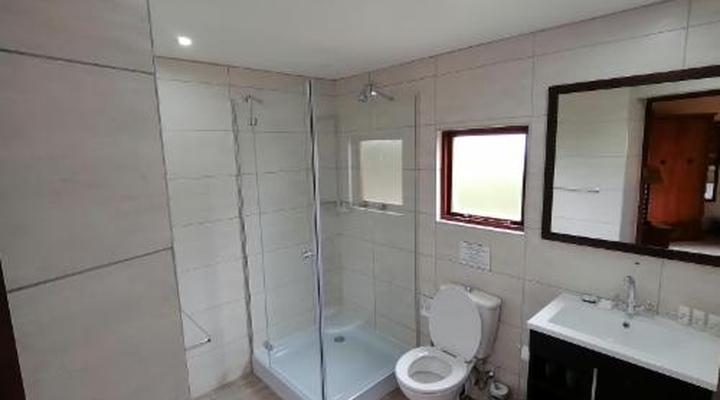 Eight Bells Mountain Inn