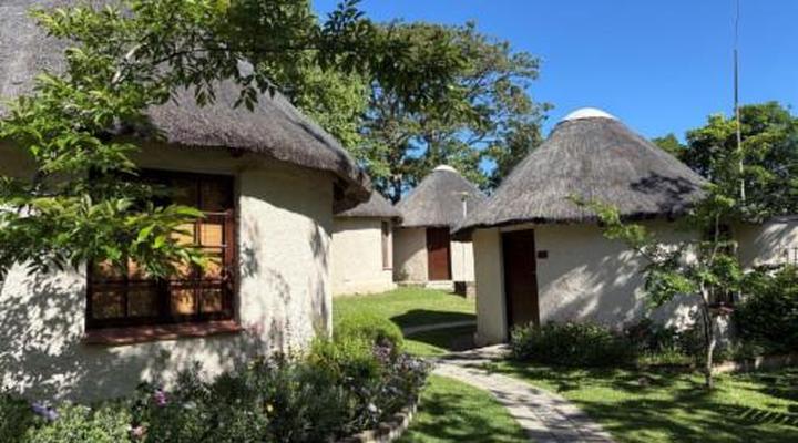 Eight Bells Mountain Inn