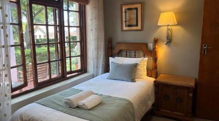 Eight Bells Mountain Inn