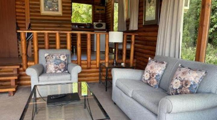 Eight Bells Mountain Inn