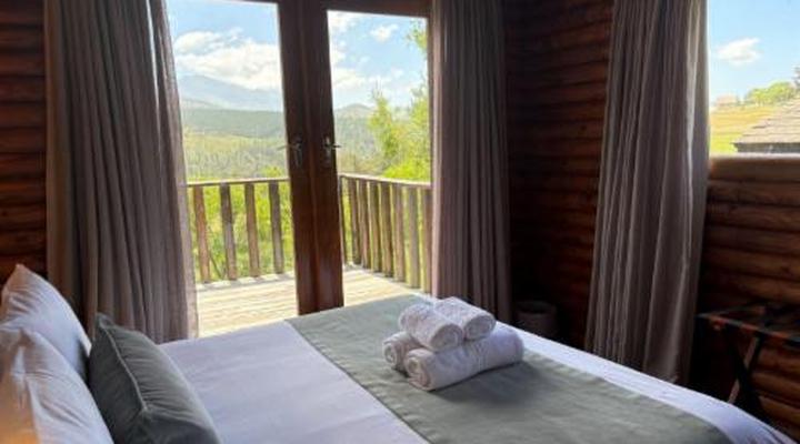 Eight Bells Mountain Inn