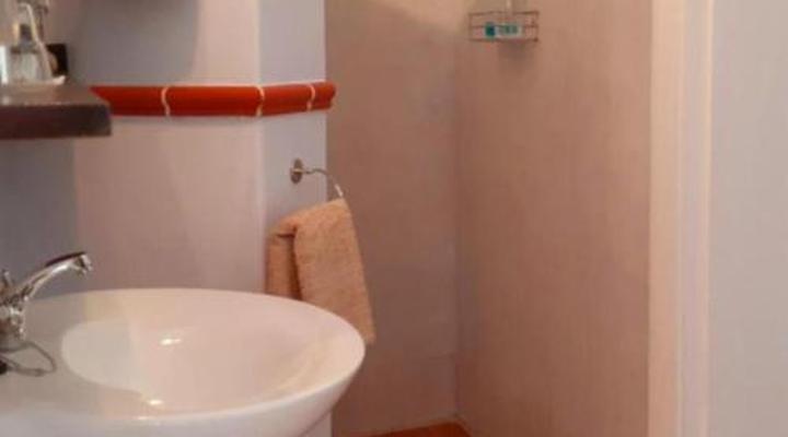 GuBas De Hoek meet eat sleep