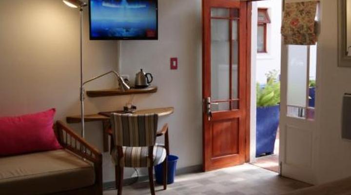 GuBas De Hoek meet eat sleep