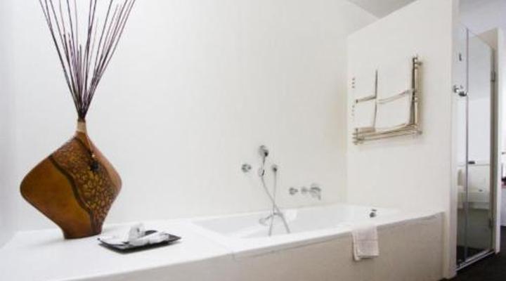 Serene-estate Guesthouse