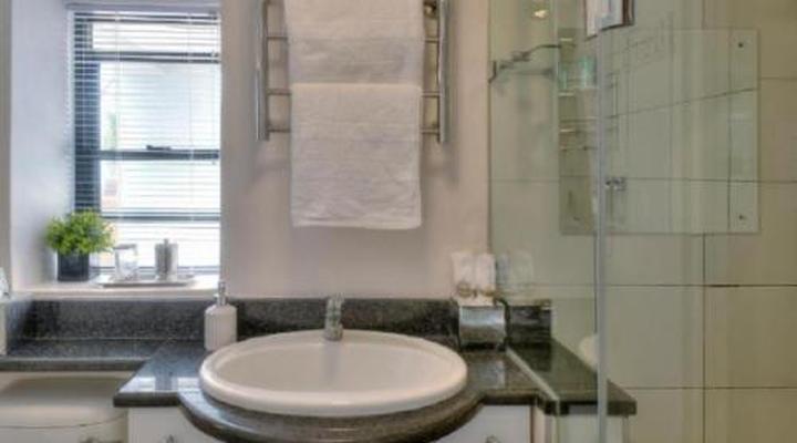 185 on BEACH Boutique Suites and Apartments