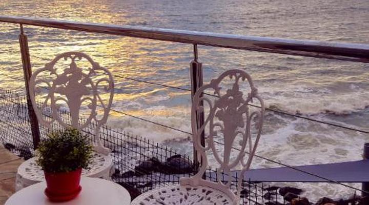 185 on BEACH Boutique Suites and Apartments