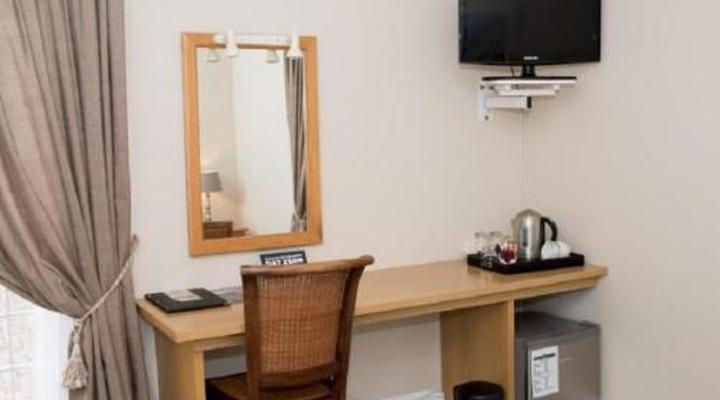 Bell Rosen Guest House