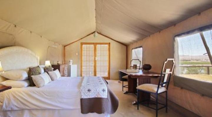 Frontier River Resort