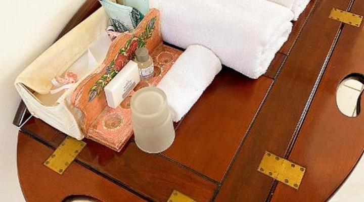 Sherwood's Country House