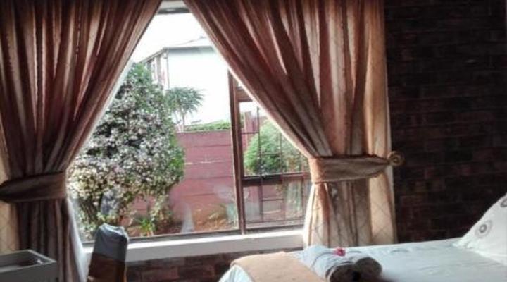 Hamba Kancane Ma-Africa Guest House