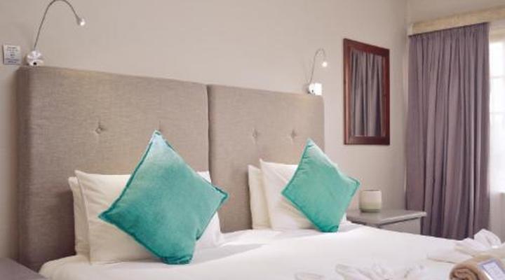 ON THE ESTUARY KNYSNA