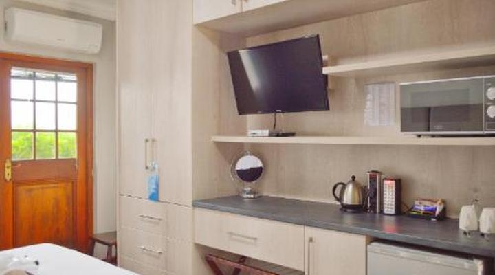 ON THE ESTUARY KNYSNA