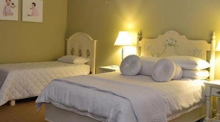 Olive Hill Country Lodge