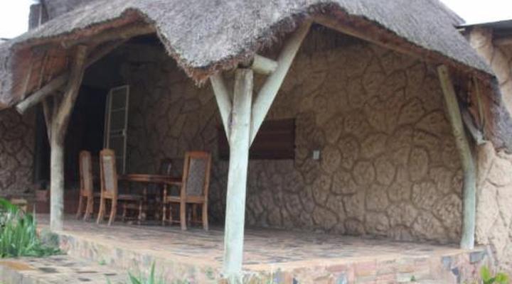 Emahlathini Farm Lodge