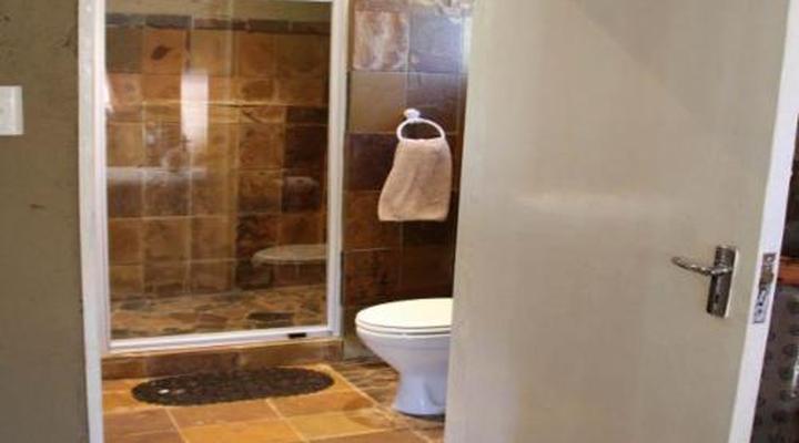 Emahlathini Farm Lodge